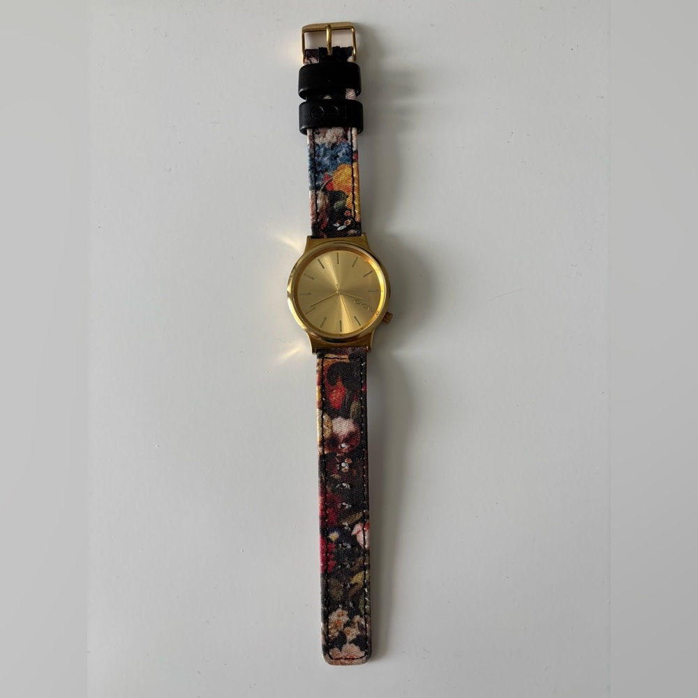 The Komono Wizard Print Flemish Baroque Watch